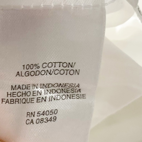 Jones New York Signature Petite Sleeveless Semi Sheer Button Front Blouse Pin - Picture 11 of 13